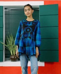 EMBROIDERED TOP