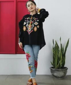 Alternative view of CENTER BUNCH KURTI